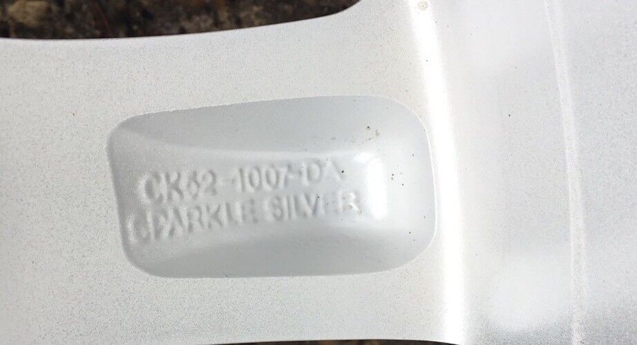 Genuine 20” Range Rover Alloy Wheel & Pirelli Tyre Style B LR037745 DG 17