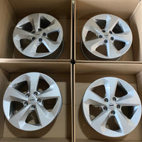 New Genuine Nissan Qashqai 17" Silver Alloy Wheel Set of 4 D0300HV01A 2018-20