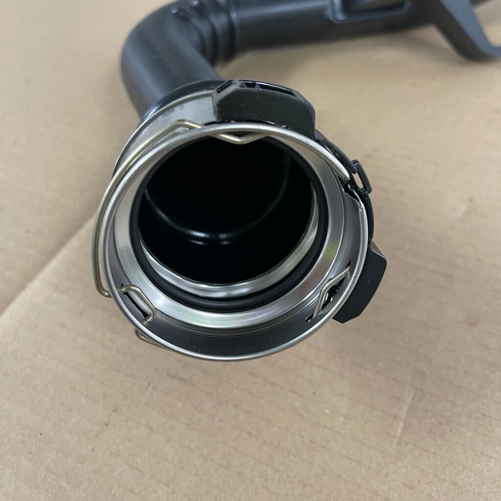 New Genuine Nissan Intercooler pipe 14460 7753R 1449492C0N