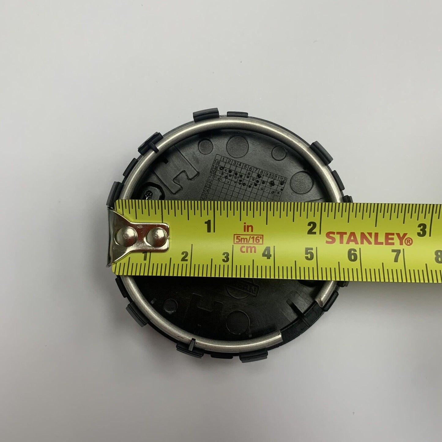 New Genuine Nissan Qashqai Alloy 60mm Wheel Centre Cap Black Chrome 404326HL6A