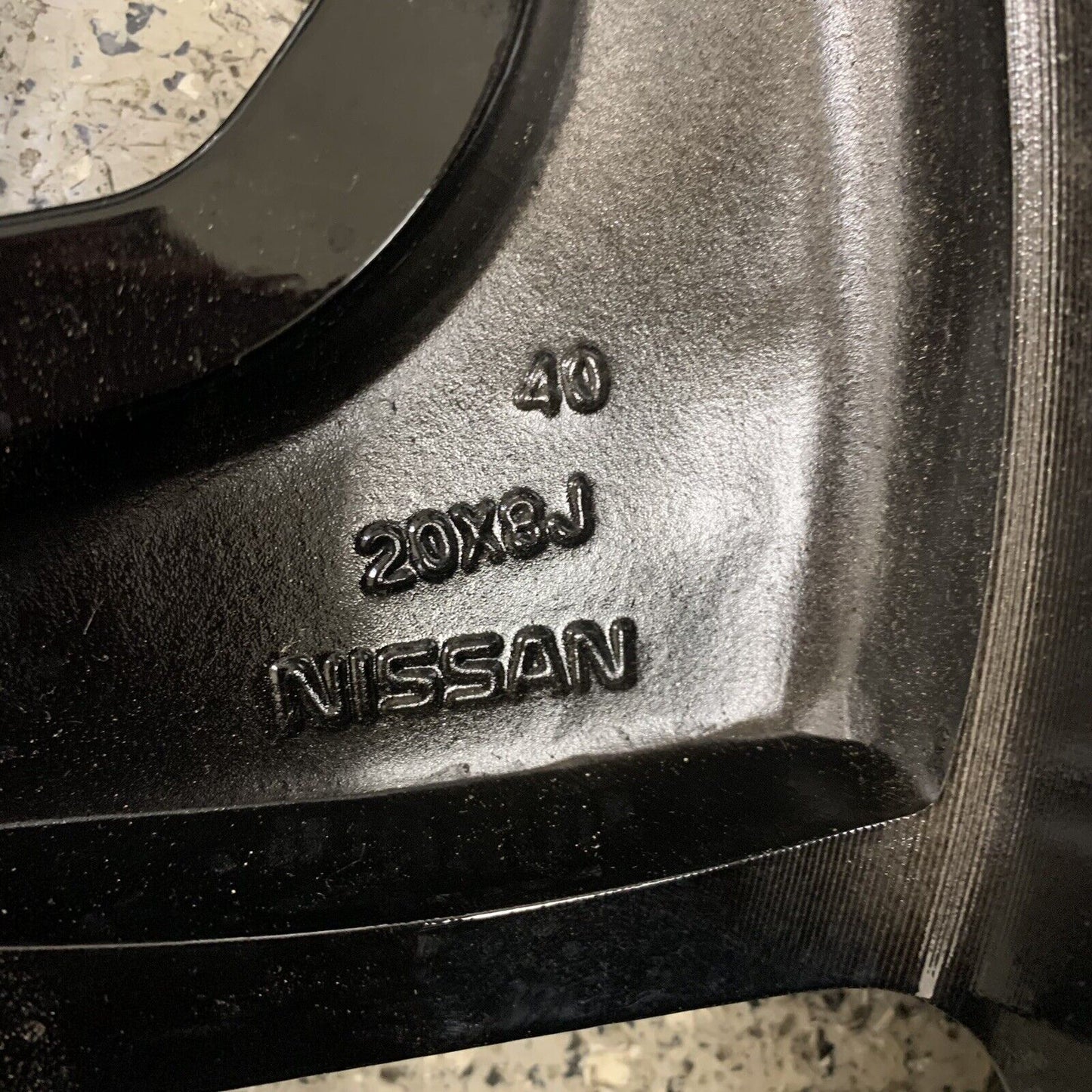 Genuine Nissan Qashqai 20" Alloy Wheel and Tyre