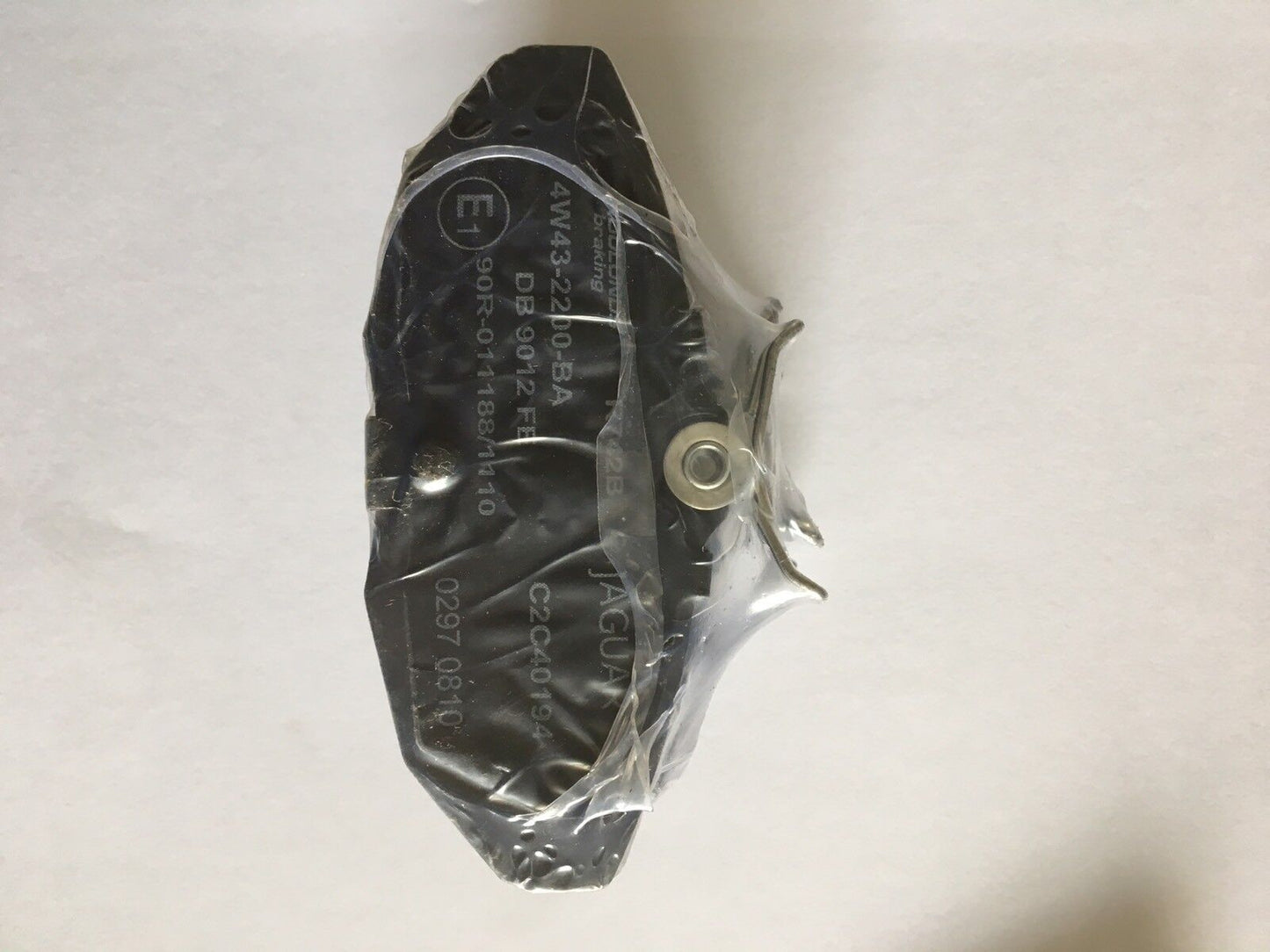Brand New Genuine Jaguar Stype, XJ, Stype Rear Brake Pad Kit (C2C40194)