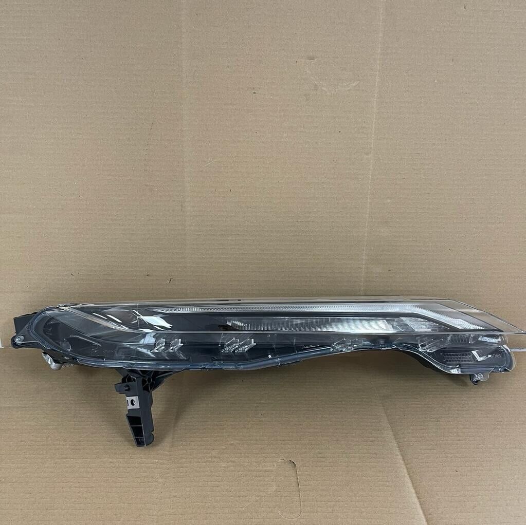 Genuine Nissan Juke Right Offside Headlight Driver Side Headlamp 261206pa0a