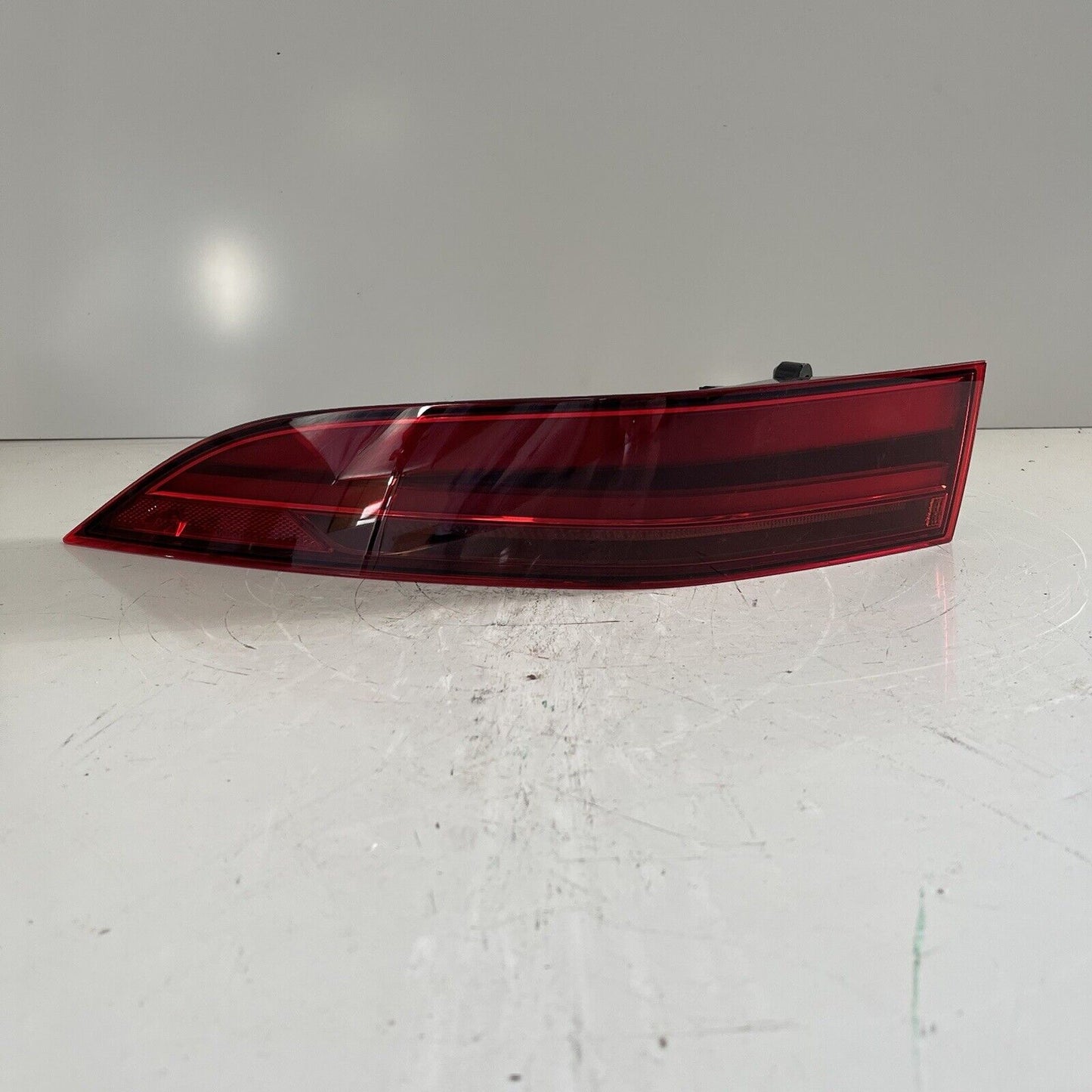 Genuine Jaguar E Pace Near Side Left Hand Rear Outer Light J9C33172