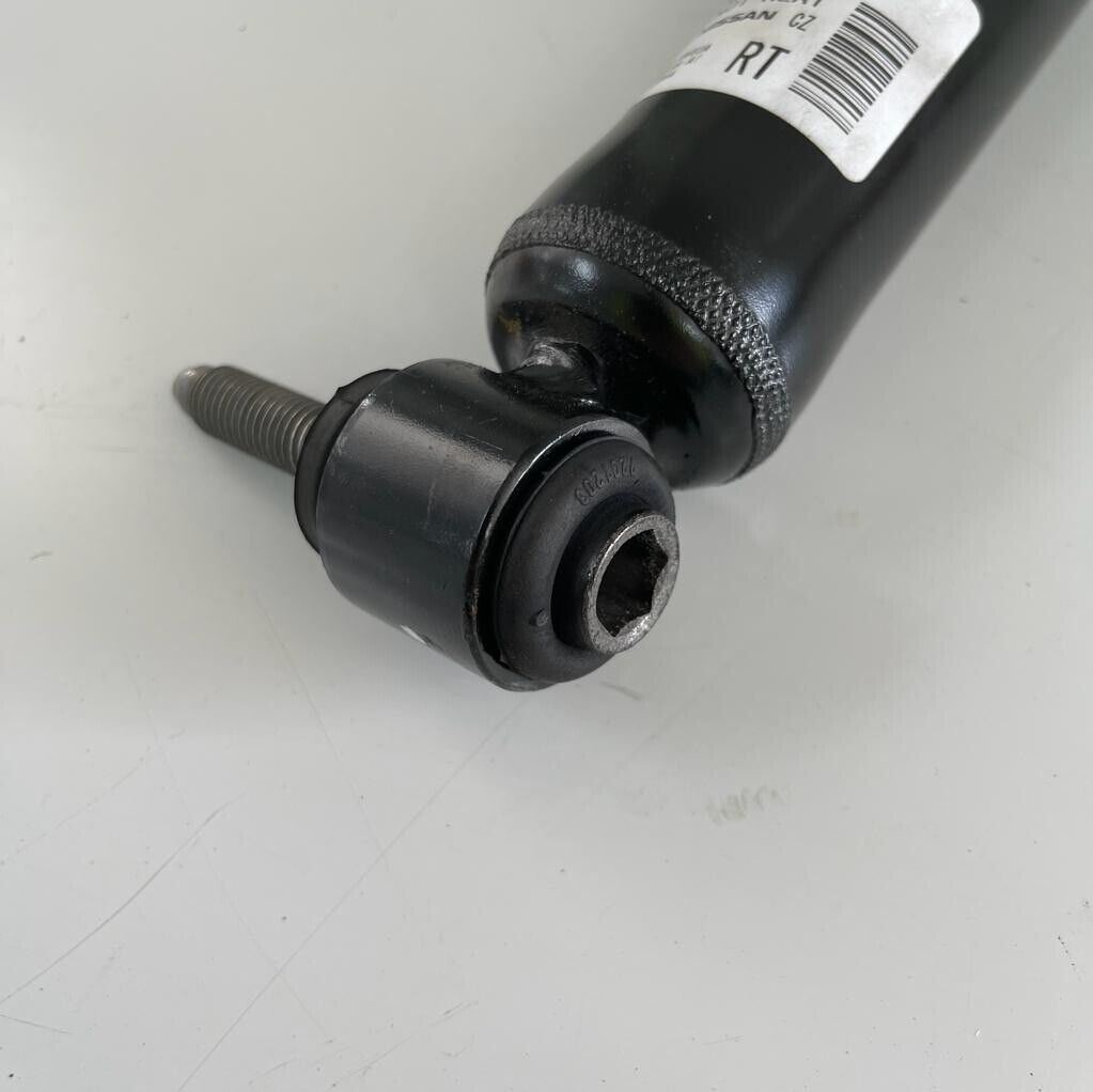 New Pair Genuine Nissan Qashqai Rear Shock 56210 HV03A