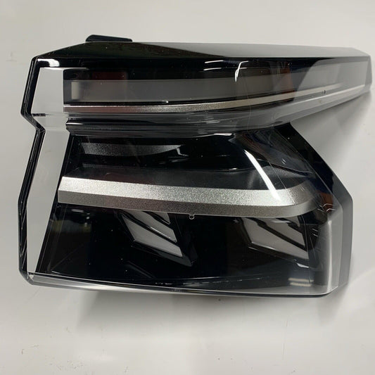 Genuine Nissan Qashqai J12 Off Side Right Hand Rear Drivers LED Light 26550HN25A