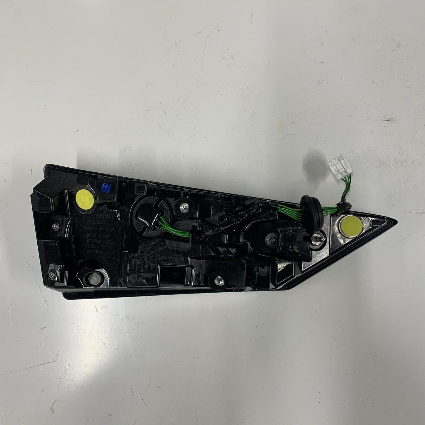 Genuine Nissan Qashqai J12 Off Side Right Hand Rear Tailgate Light 26550HN26A