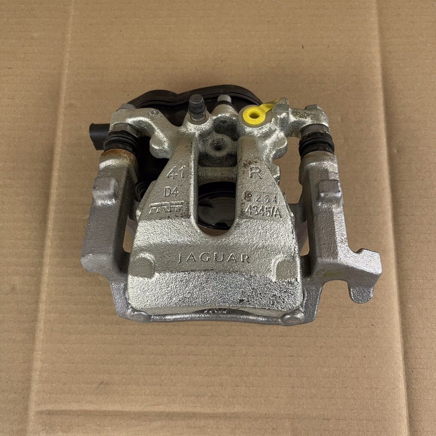 Genuine Jaguar F Type Rear Off Side Brake Calliper Housing Silver RH C2D39490