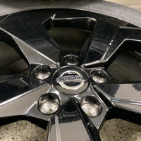 Genuine Set Of Nissan Qashqai 18" Black Alloy Wheels and Tyres