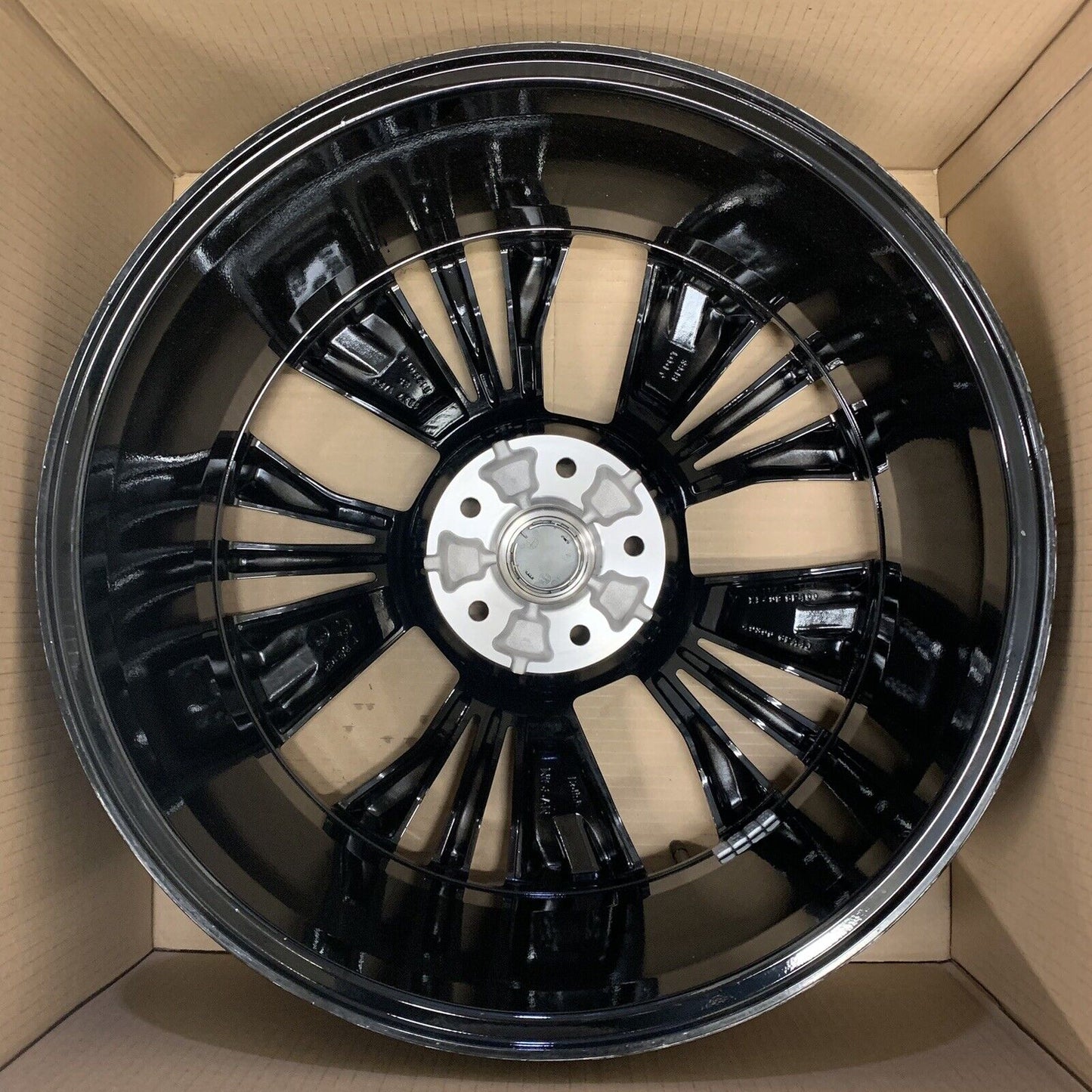 Genuine Set Of Nissan Juke 19" Alloy Wheel diamond Cut Gloss Black 7.5J 35