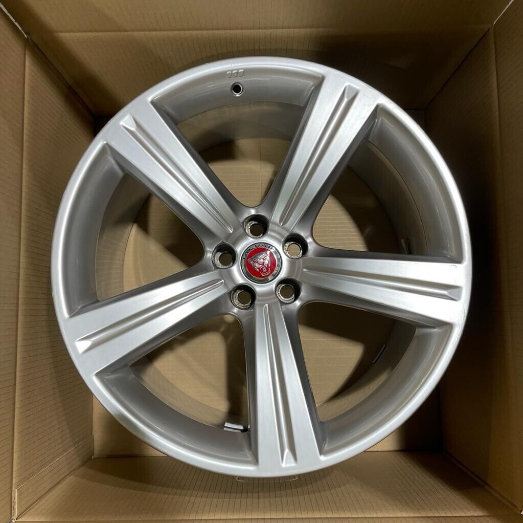 Genuine Jaguar XK Xkr 20" Front Cremona 8.5J X 20” Silver C2P10530