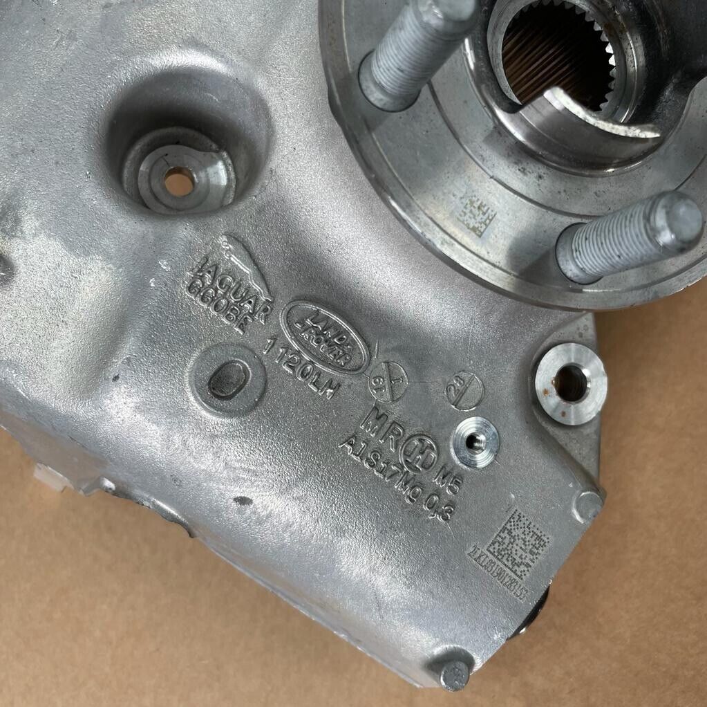 Genuine Land Rover Discovery Sport Rear Left Hand Wheel Hub  Knuckle LR087650