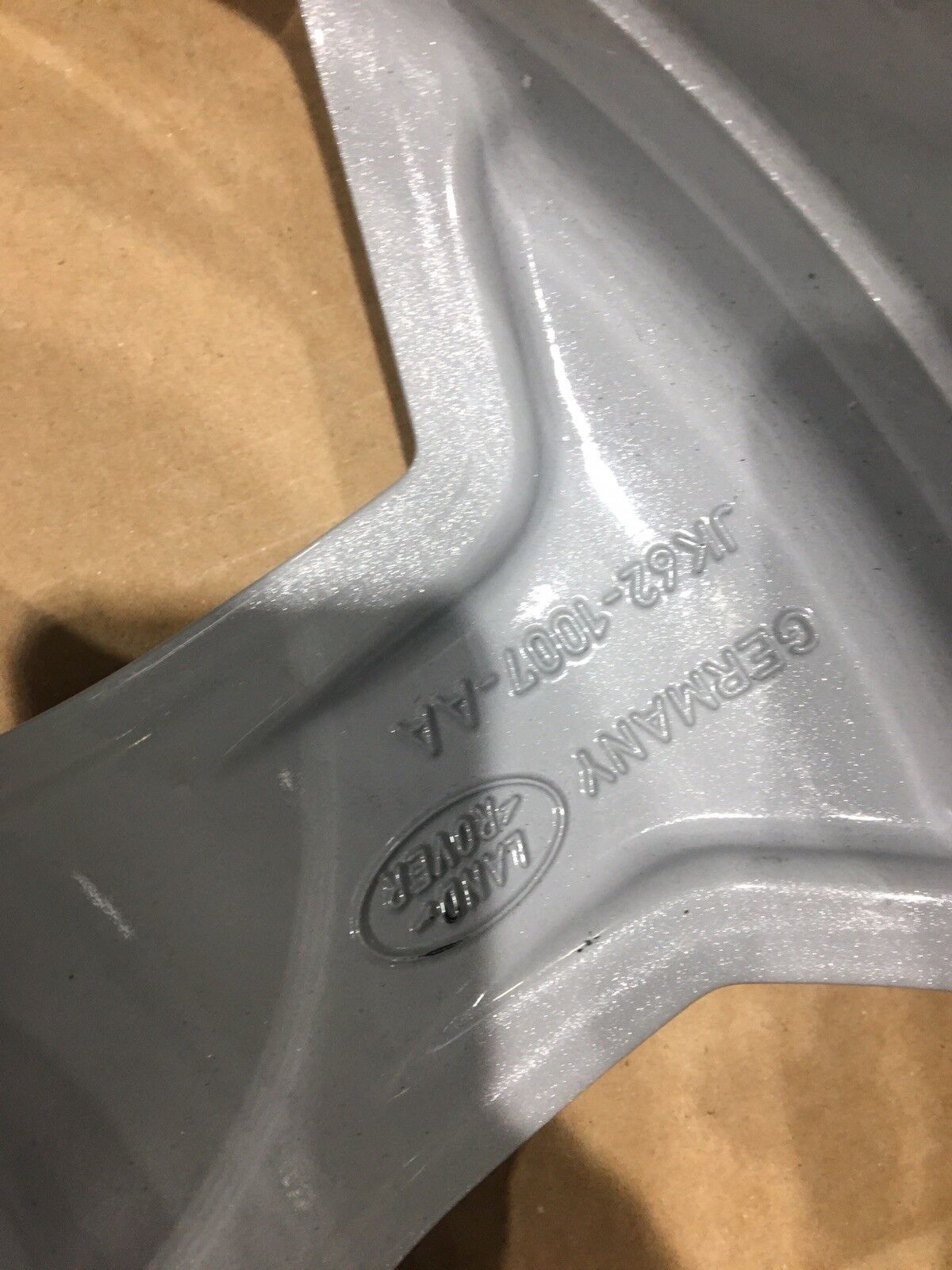 Genuine Range Rover Sport 20" Silver Thong alloy 8.5Jx20 47 LR099135