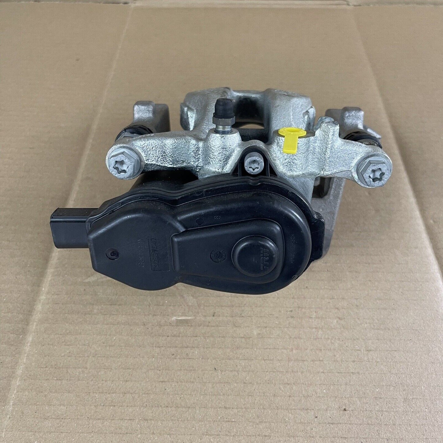 Genuine Jaguar F Type Rear Near Side Passenger Brake Calliper Housing Silver LH