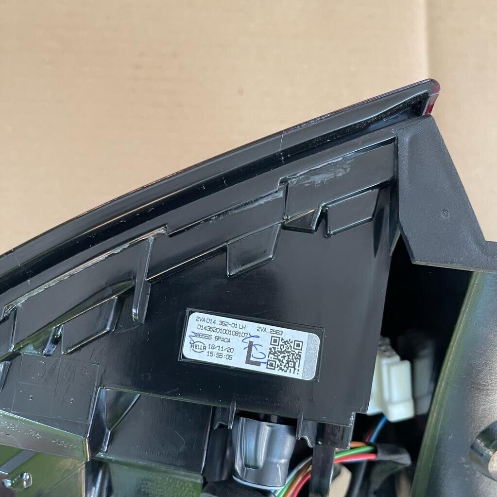 Genuine Nissan Juke 2019 Near Side Left Hand Rear Outer Light 265556paoa