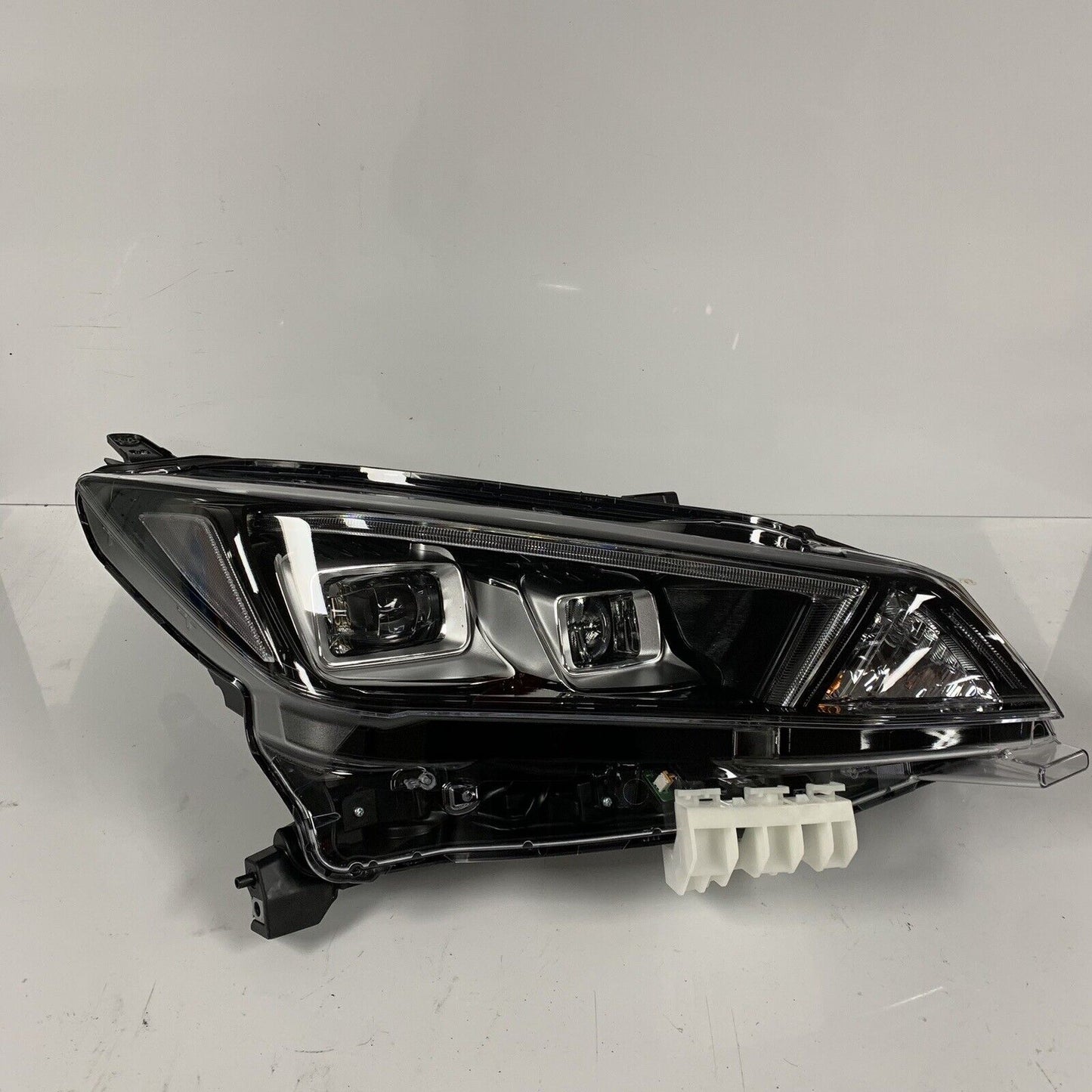 New Genuine Nissan Leaf Headlight LED Right Hand 26010 5SJ5B