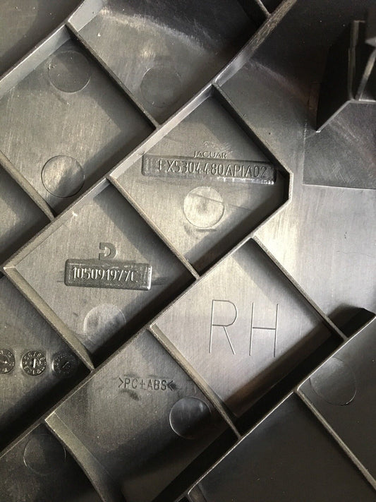 New Genuine Jaguar F type Facia Assembly End Panel Jet T2R9934PVJ RH