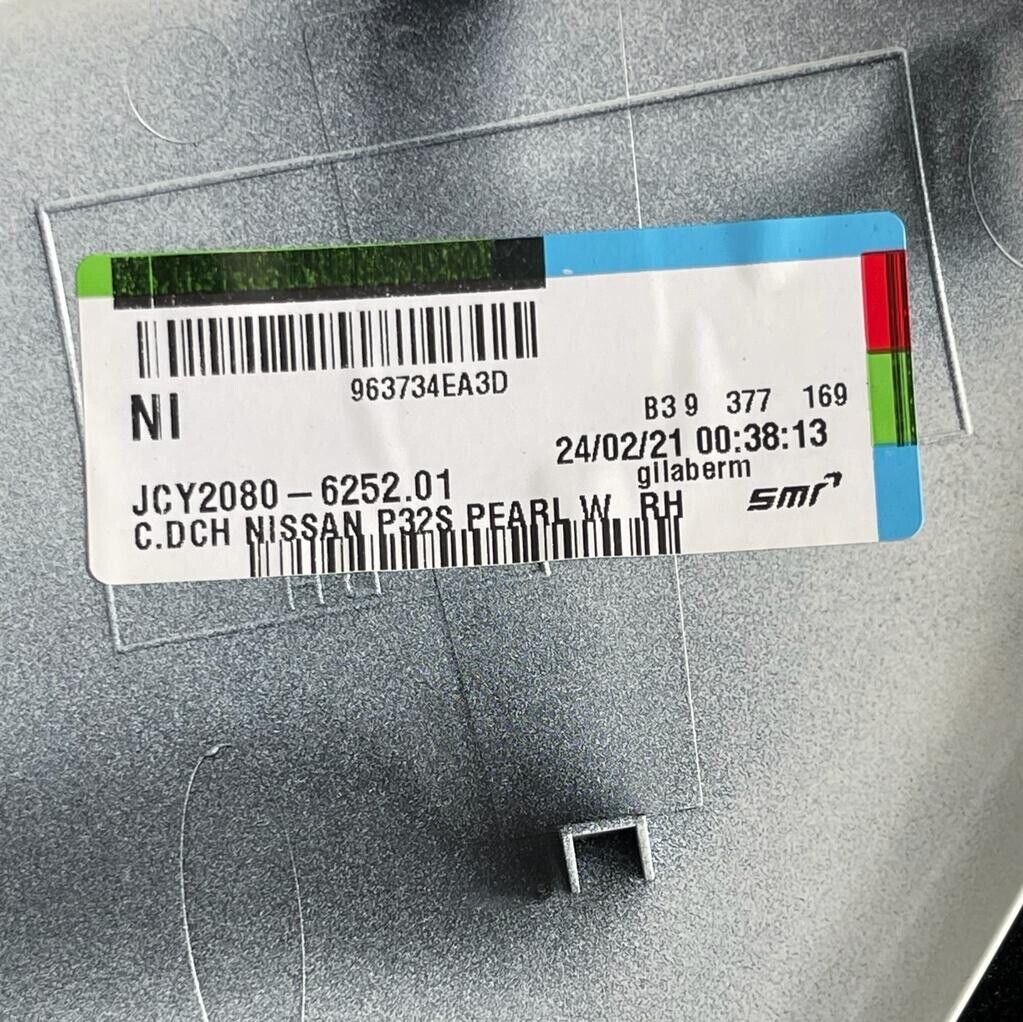 Genuine 2017 Nissan Qashqai Right Hand Off Side Pearl White Door Mirror Cover