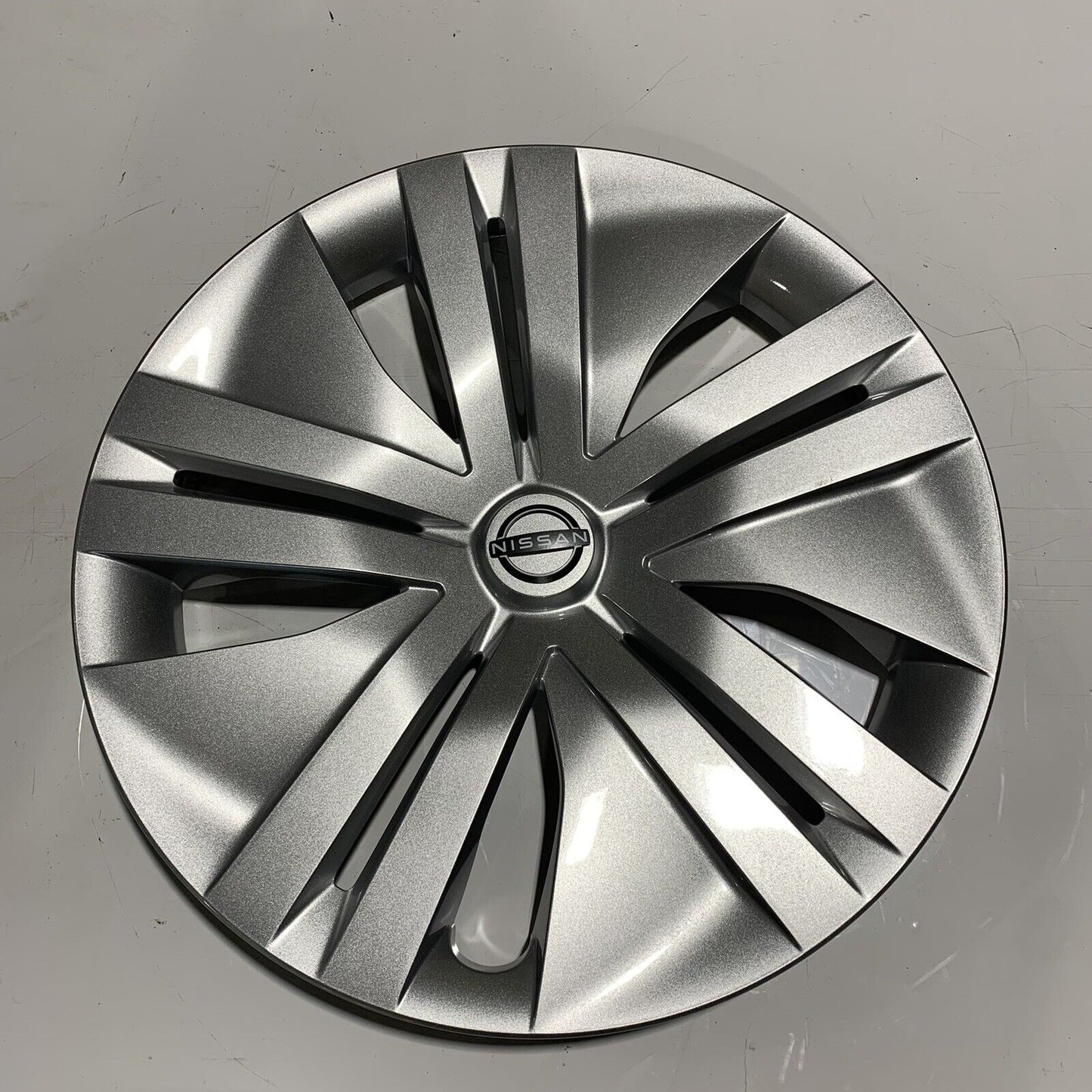 New Genuine Nissan Leaf  Single Wheel Trim Cover Cap 403155SKOB 403156WKOB