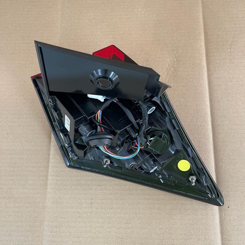 Genuine Nissan Juke 2020 Near Side Left Hand Rear Outer Light 265556paoa