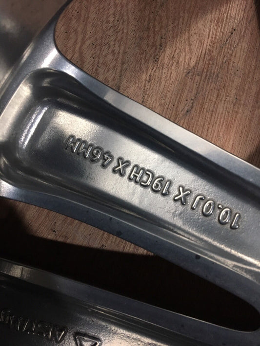 Genuine Jaguar XJ 19" Rear Toba Polished Alloy Wheel 10Jx19CHx46MM C2d7282