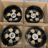 Genuine Nissan set of 4 Juke 17" alloy Wheels Diamond Cut Gloss Black 7J 35