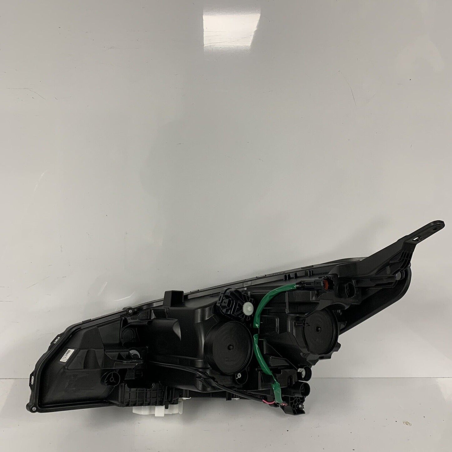 New Genuine Nissan Leaf Headlight LED Right Hand 26010 5SJ5B