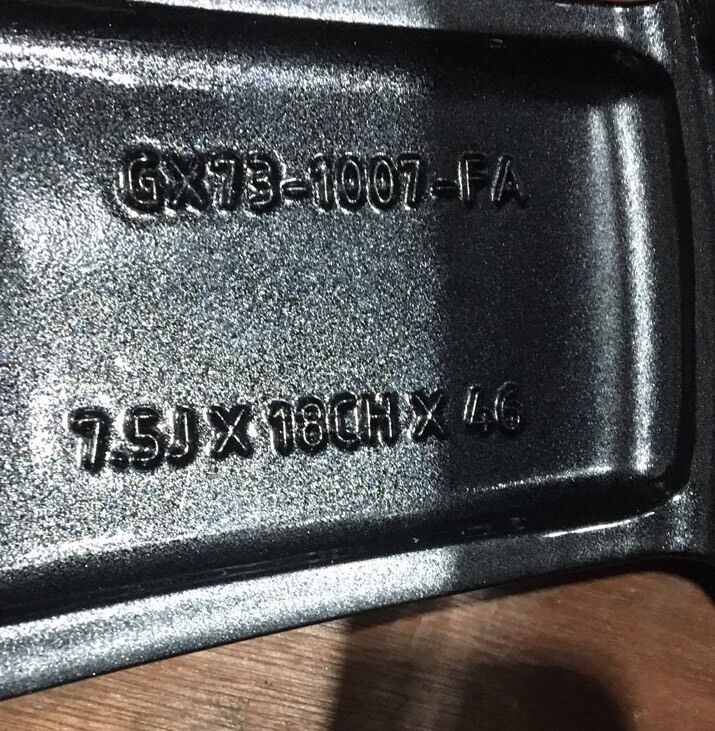 Genuine Jaguar XE 18" Front Star Alloy  Grey & Diamond Cut 7.5jx18ch 46 T4n3699