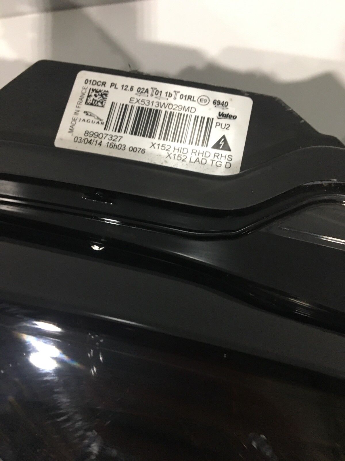 Genuine Jaguar F type HID RHD Black Headlight RH UK Spec T2R12520