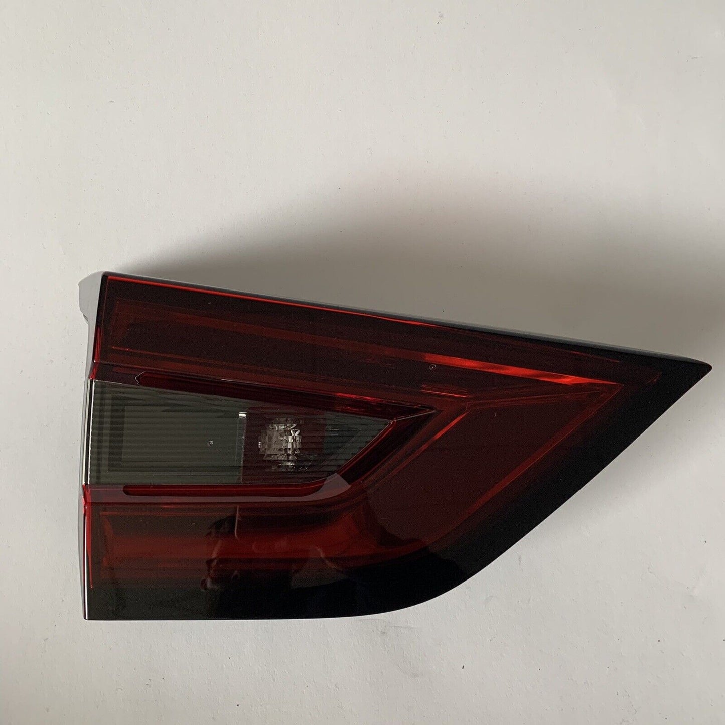 Genuine Nissan Juke Near Side Left  Hand Rear Tailgate Light 265556pa6a