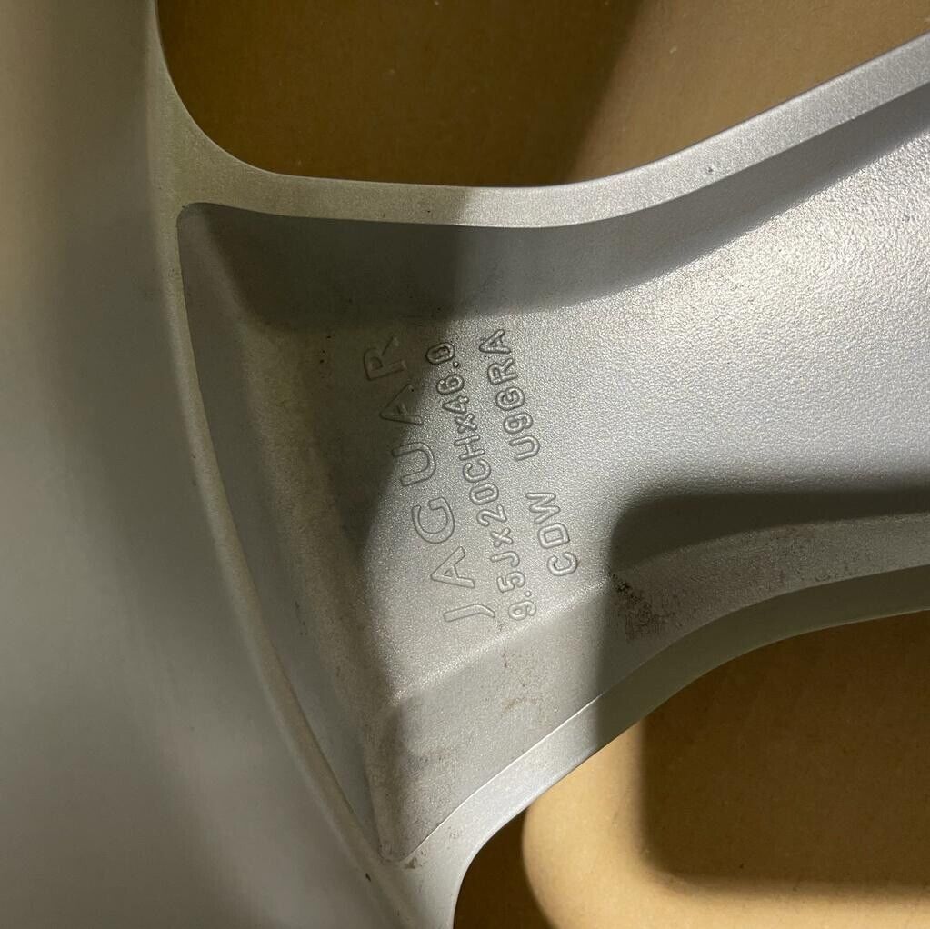 Genuine Jaguar XK 20" Rear Takoba Alloy Wheel  ( 9.5j X 20-46) C2P19372