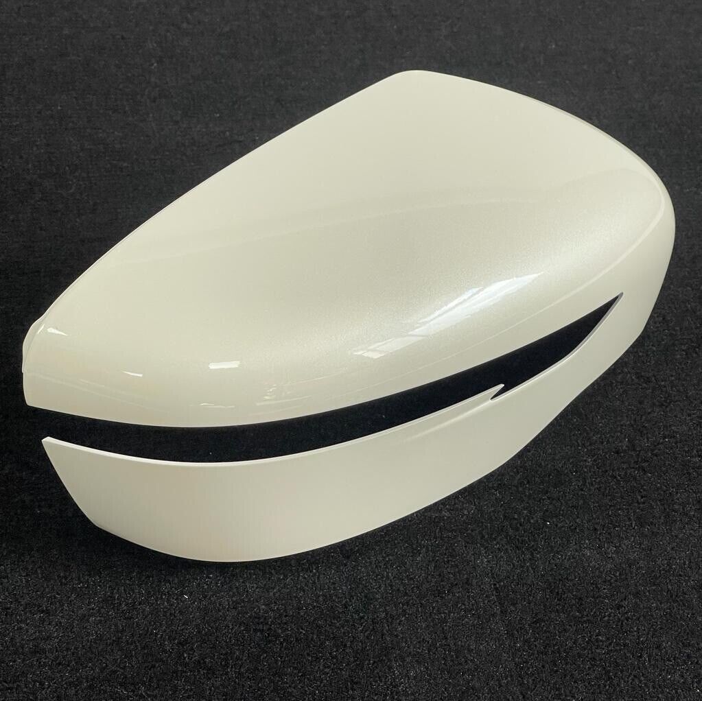 Genuine 2016 Nissan Qashqai Right Hand Off Side Pearl White Door Mirror Cover