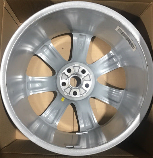 Single Jaguar XJ 20” Minerva Rear Alloy Wheel 10J Silver C2D31792