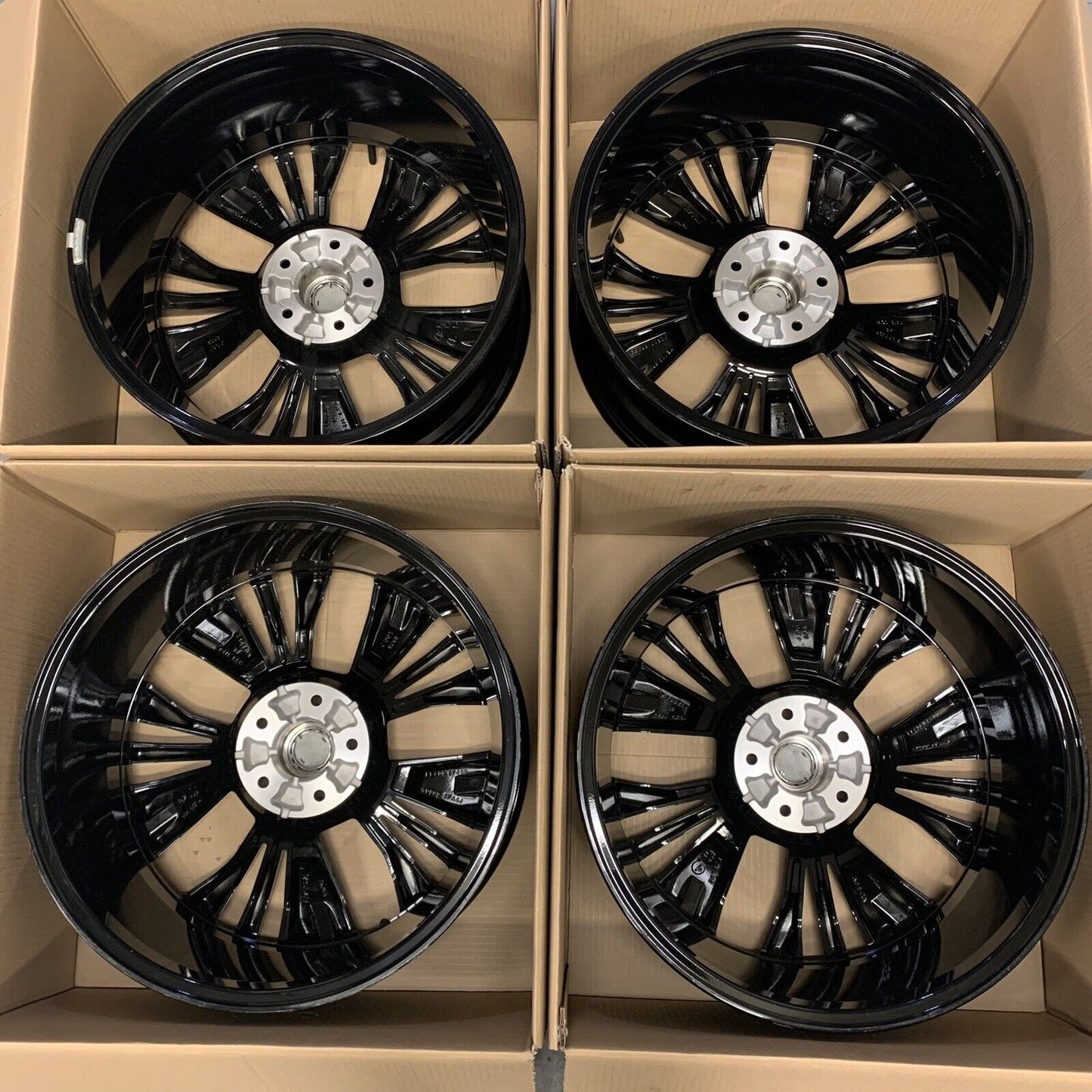 Genuine Set Of Nissan Juke 19" Alloy Wheel diamond Cut Gloss Black 7.5J 35