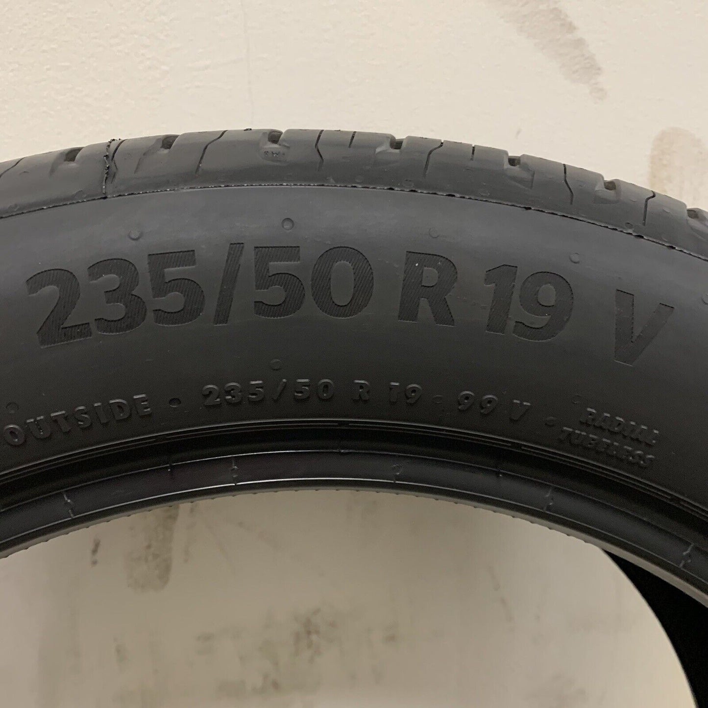 235/50 R19 99V Continental Eco Contact 6 Full Tread
