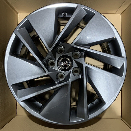 Genuine Nissan Qashqai 17" Grey Alloy Wheel 7J 40 offset D03006UA2A