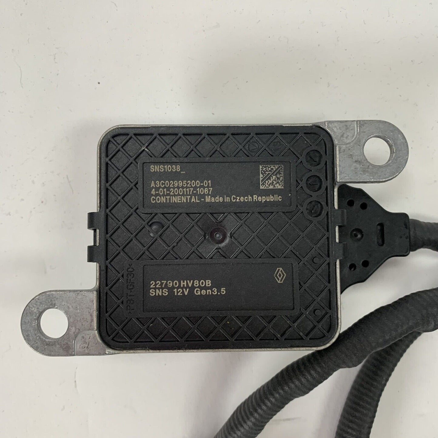 New Genuine Nissan Nox Sensor 22790 HV80B