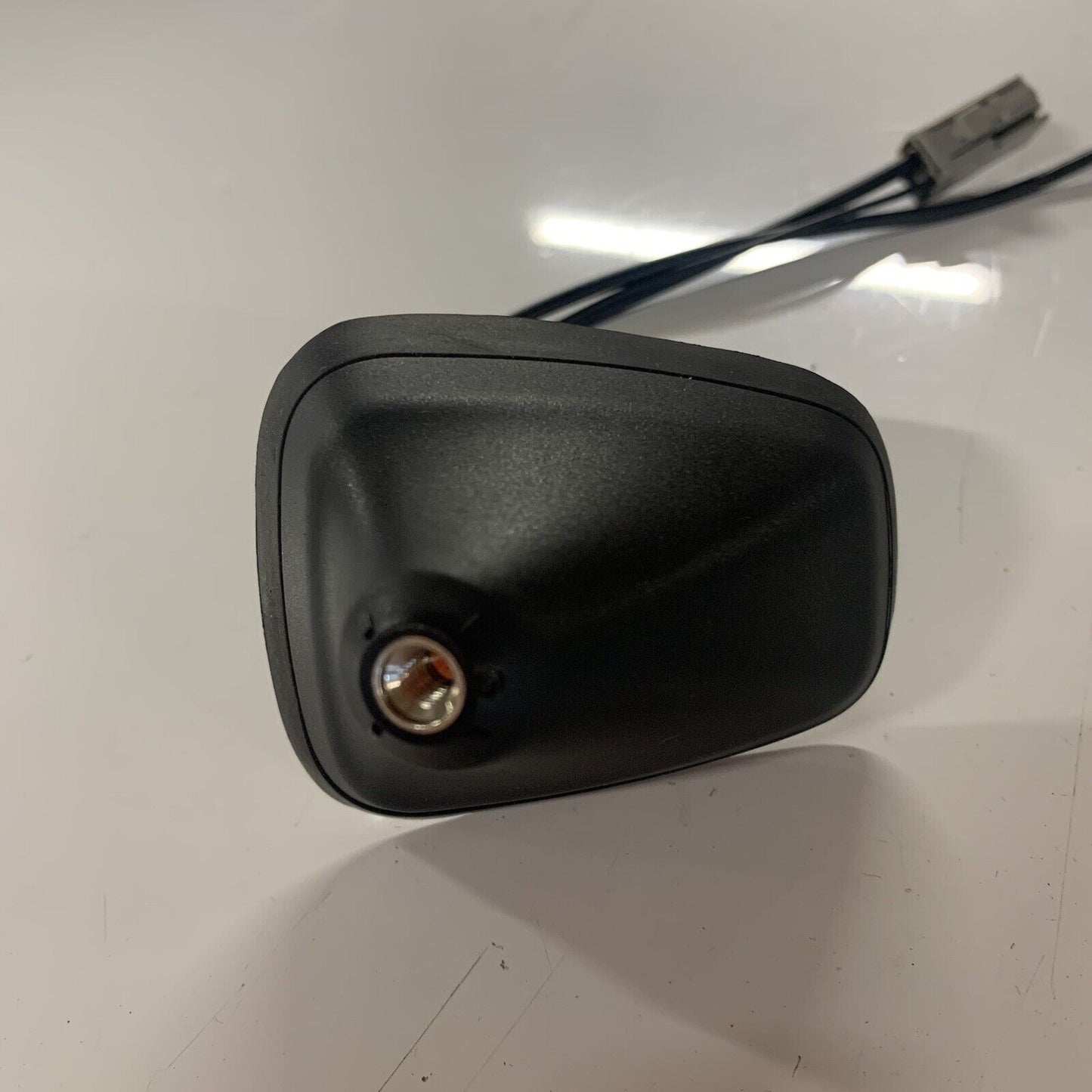 GENUINE NISSAN QASHQAI ANTENNA BASE 282B3HX31A