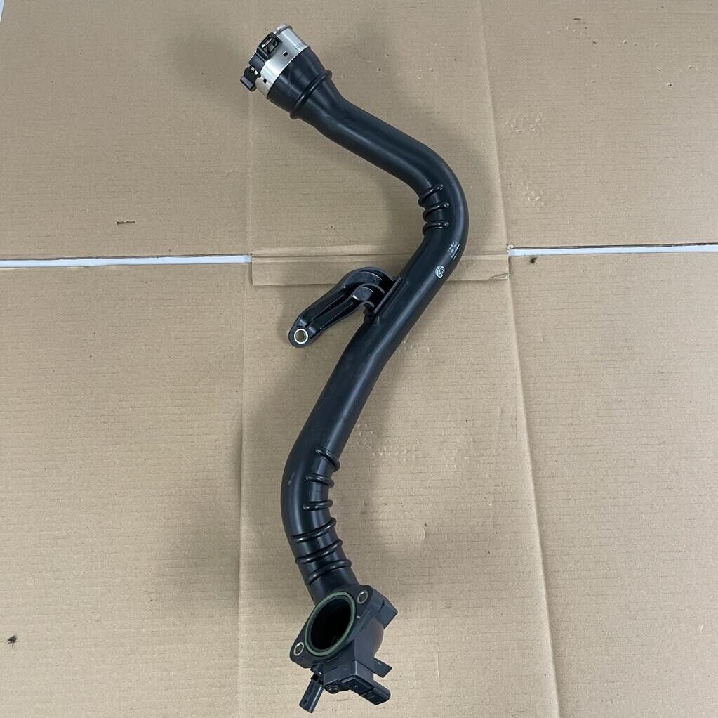 New Genuine Nissan Intercooler pipe 14460 7753R 1449492C0N