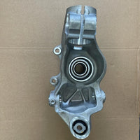 GENUINE RANGE ROVER EVOQUE LH REAR KNUCKLE  HUB NEAR SIDE Lr098368 Lr024427