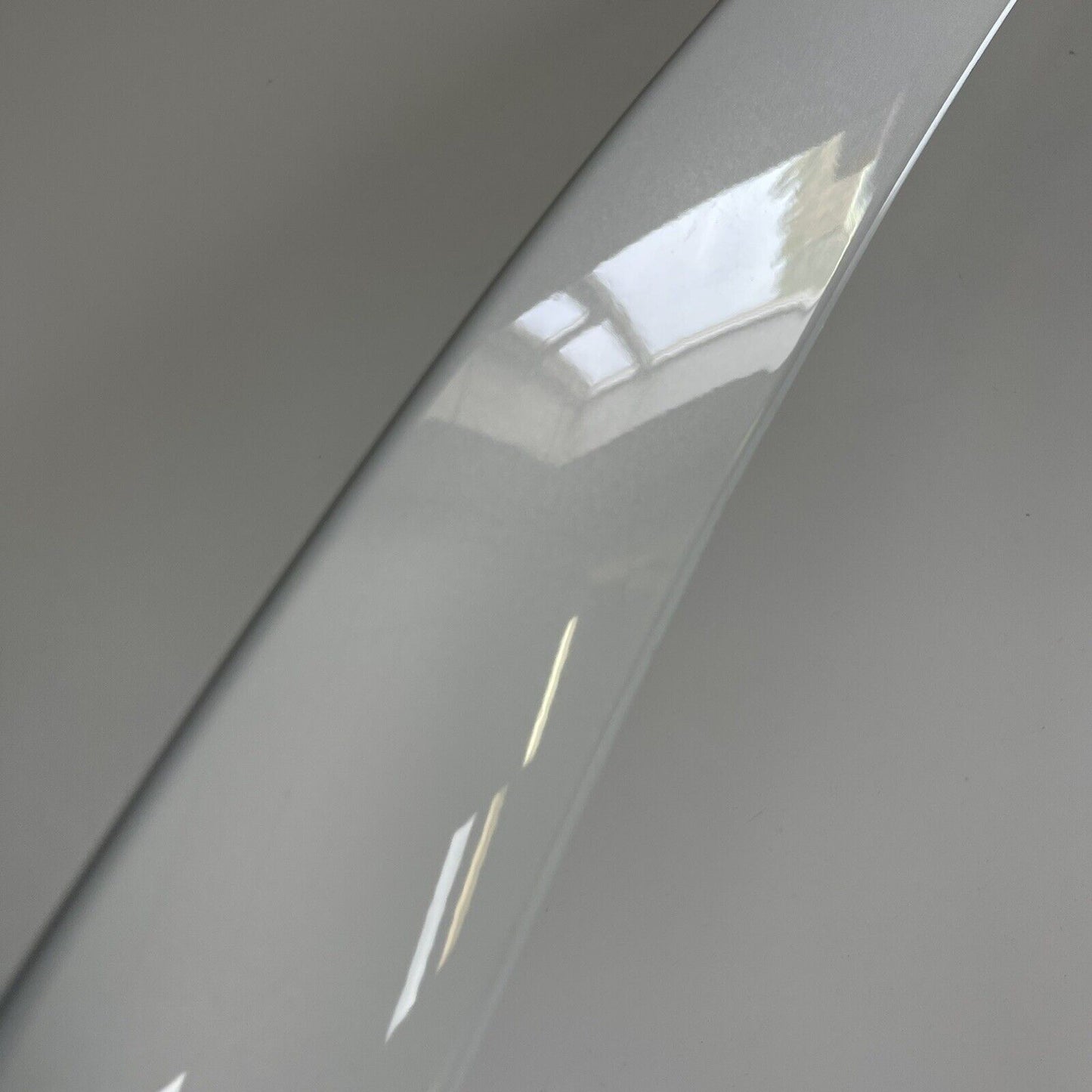 Genuine Jaguar XE X760 Standard Rear Spoiler | Glacier White Nak