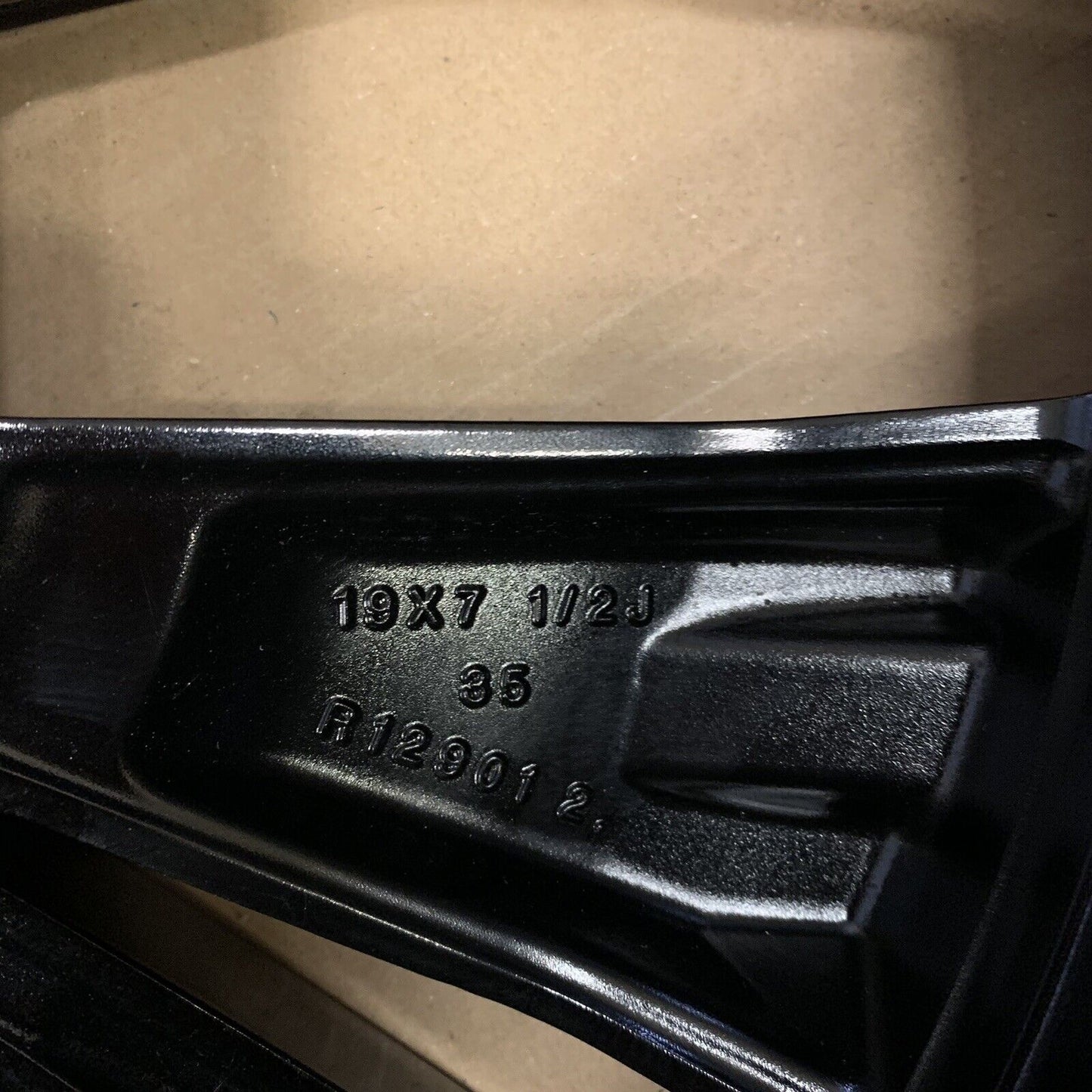 Genuine Nissan Juke 19" Alloy Wheel Gloss Black 7.5J 35