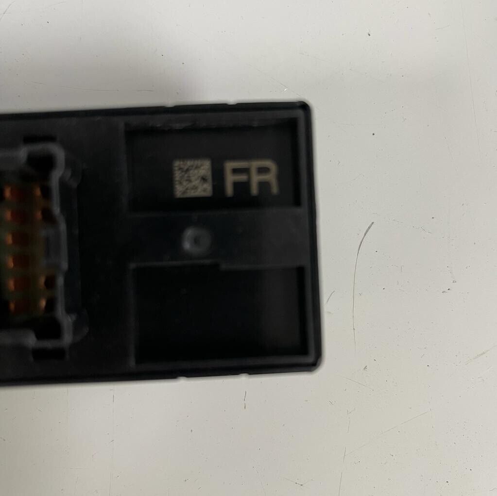 New Genuine Nissan Qashqai Window Control Switch Driver 25401 HV02AV