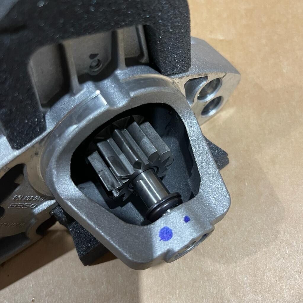 New Genuine Nissan  Starter Motor F16 233006UB0B