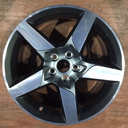 Genuine Jaguar XE 18" Rear Star Alloy Grey & Diamond Cut 8.5jx18ch 55 T4n1678