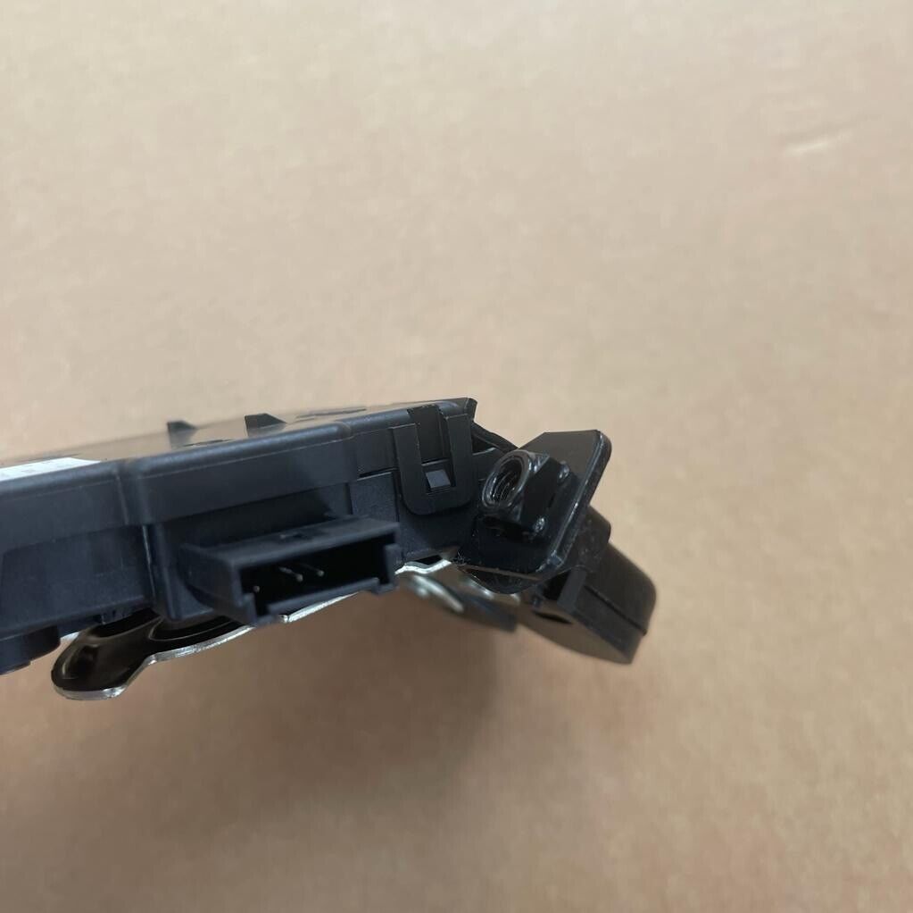 GENUINE LAND ROVER DISCOVERY SPORT TAILGATE LOCK ACTUATOR LR088570 FK72A442A66AC