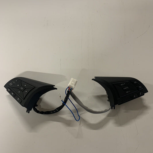 Genuine Nissan Steering Wheel Switch Pack 25550HP10A