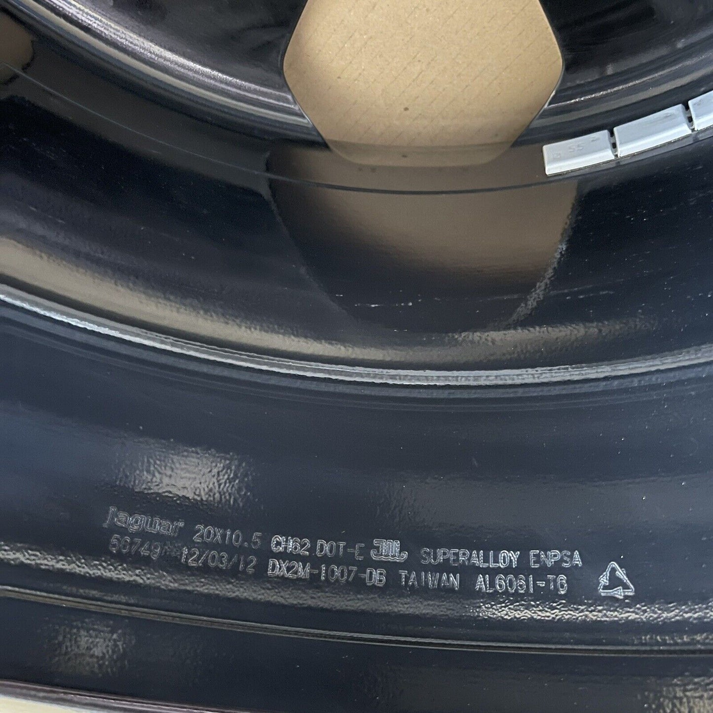 Jaguar XF RS Alloy Wheel 20" Varuna Black & Diamond Cut 10.5x20 Dx2m1007db