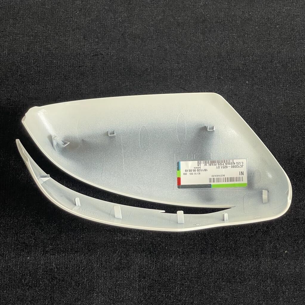 Genuine 2018 Nissan Qashqai Left Hand Near Side  Pearl White Door Mirror Cover