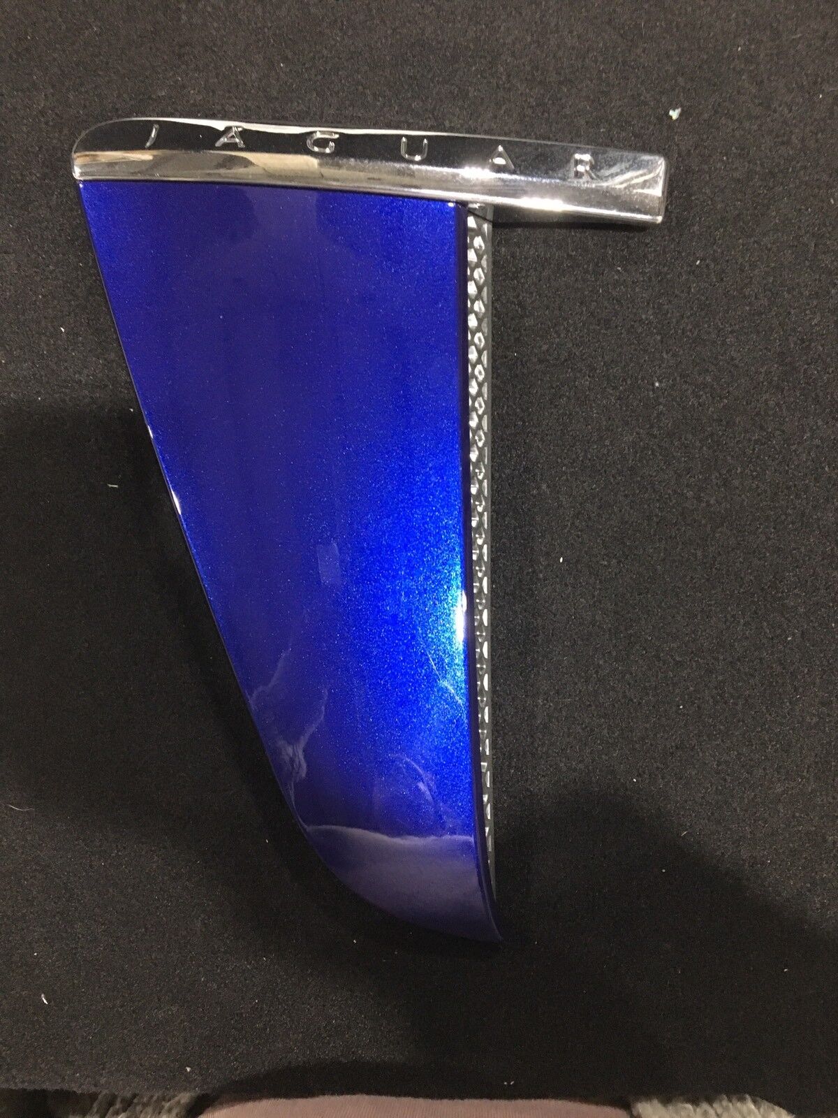 Jaguar Wing Vent